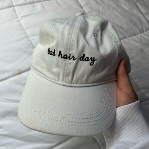 NEW WHITE BASEBALL HAT ✨